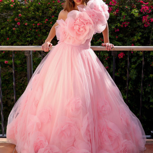 Vestido de baile con volantes de organza floral 3D de Amelia Couture SU079