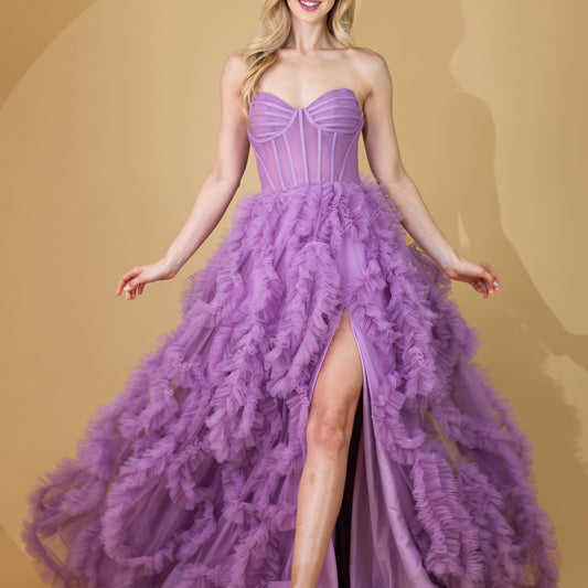 Vestido de fiesta sin tirantes con volantes y aberturas, Amelia Couture AC0019