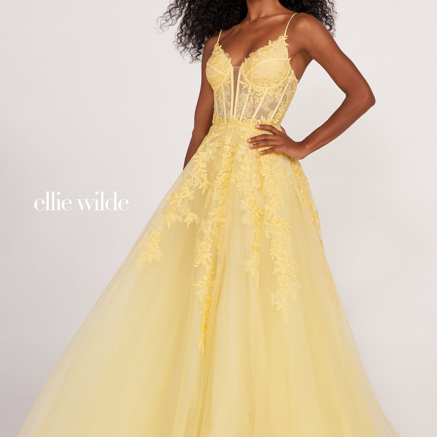Vestido largo de Ellie Wilde EW34036