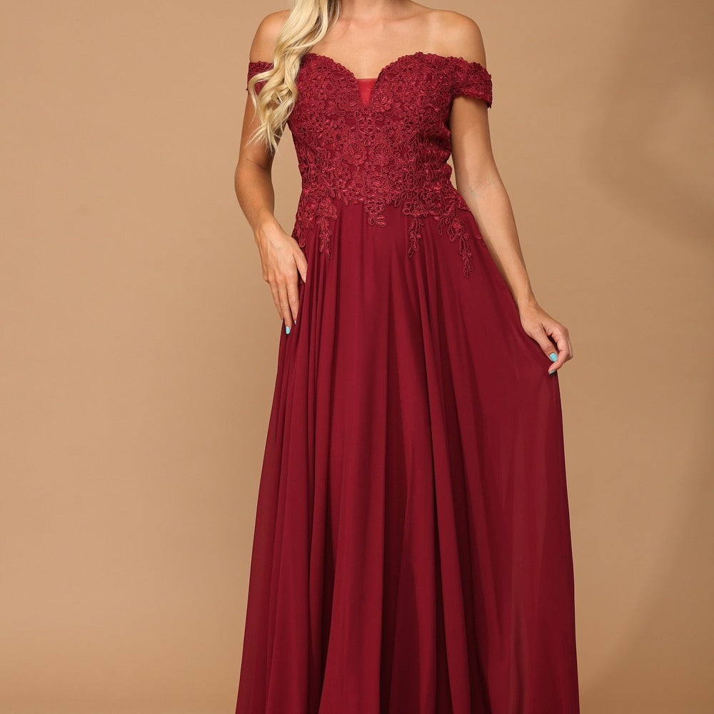 Vestido monocromo de encaje y gasa con hombros descubiertos y espalda encorsetada EVA 5239