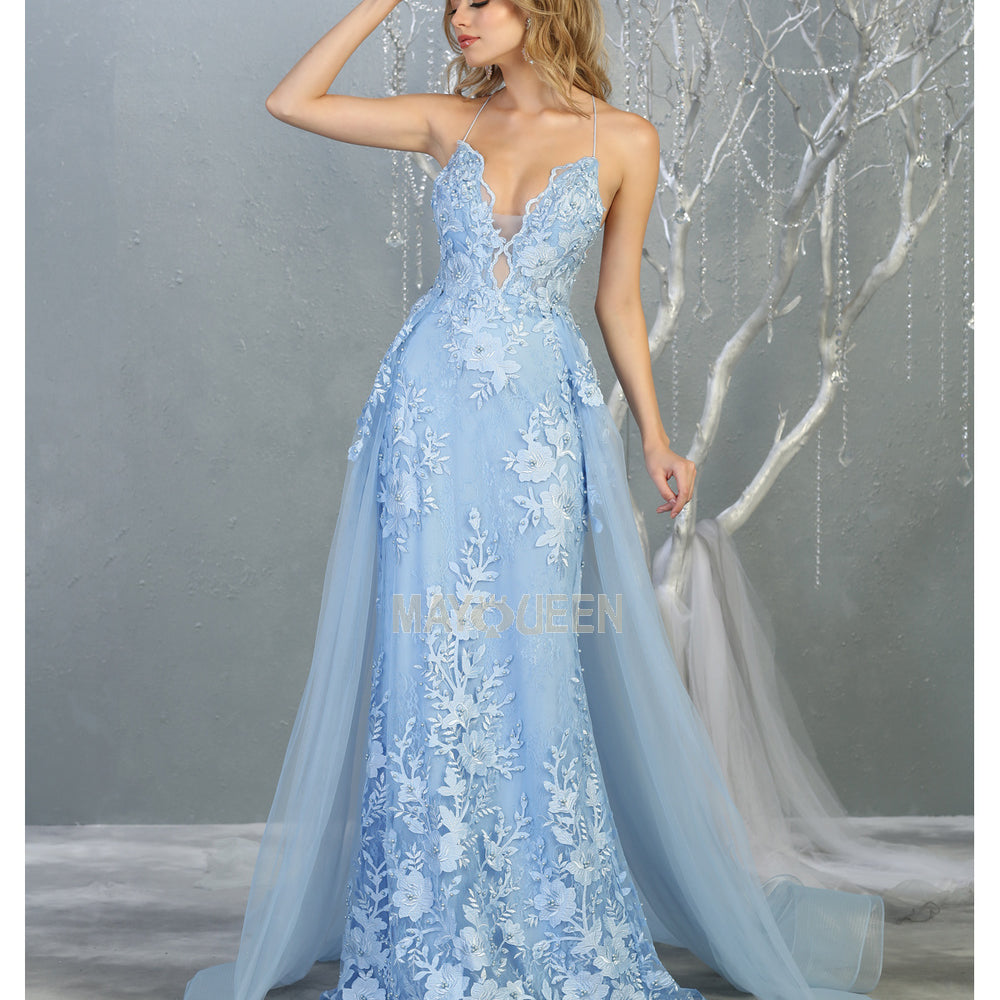 Vestido de novia bordado con escote en V y cola RQ7823