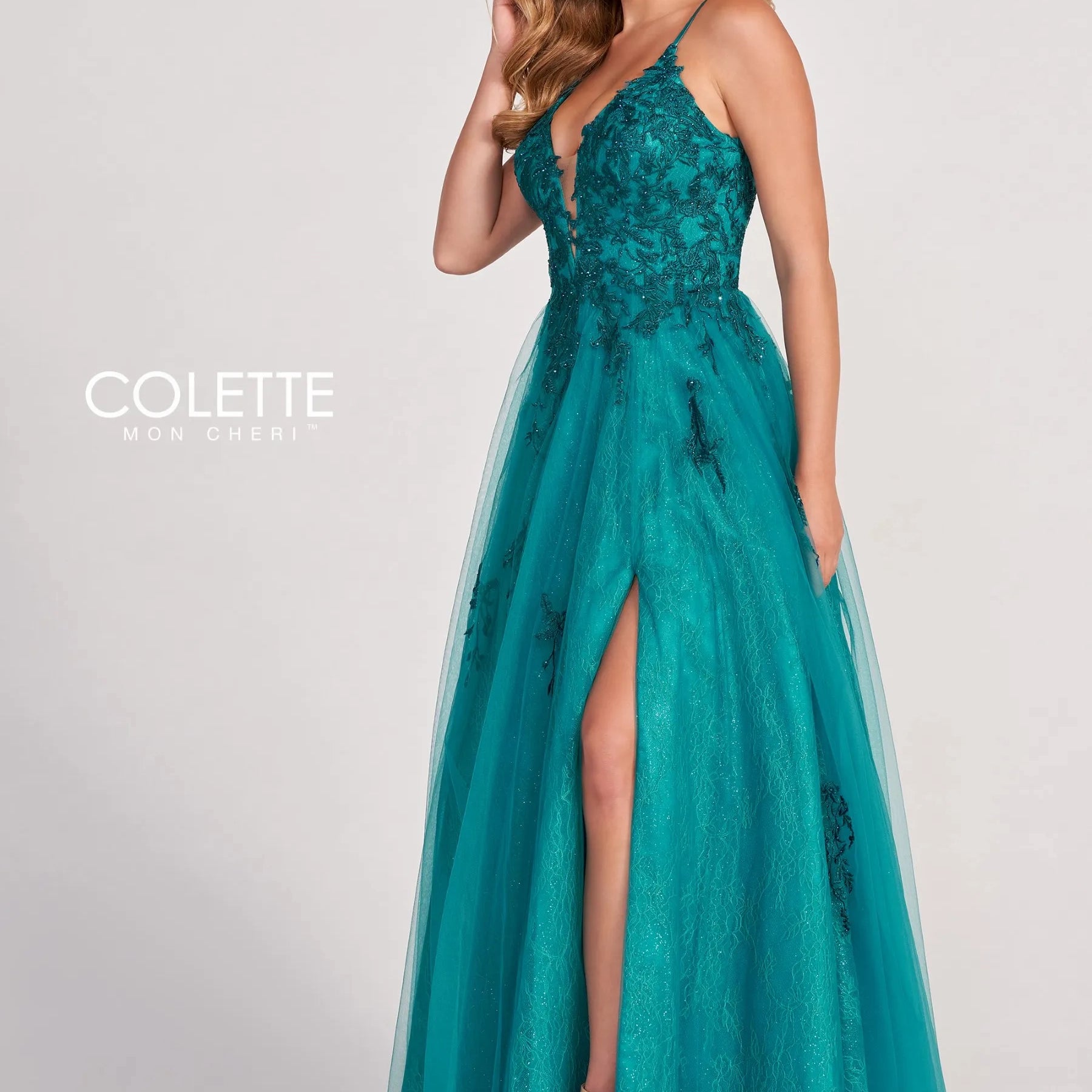 Vestido largo Ellie Wilde CL2025