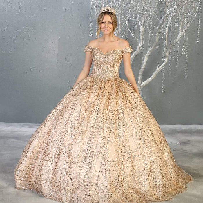 Vestido de quinceañera con apliques florales y hombros descubiertos LK153