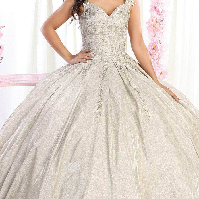 Vestido de quinceañera para quinceañera con detalles de encaje LK178
