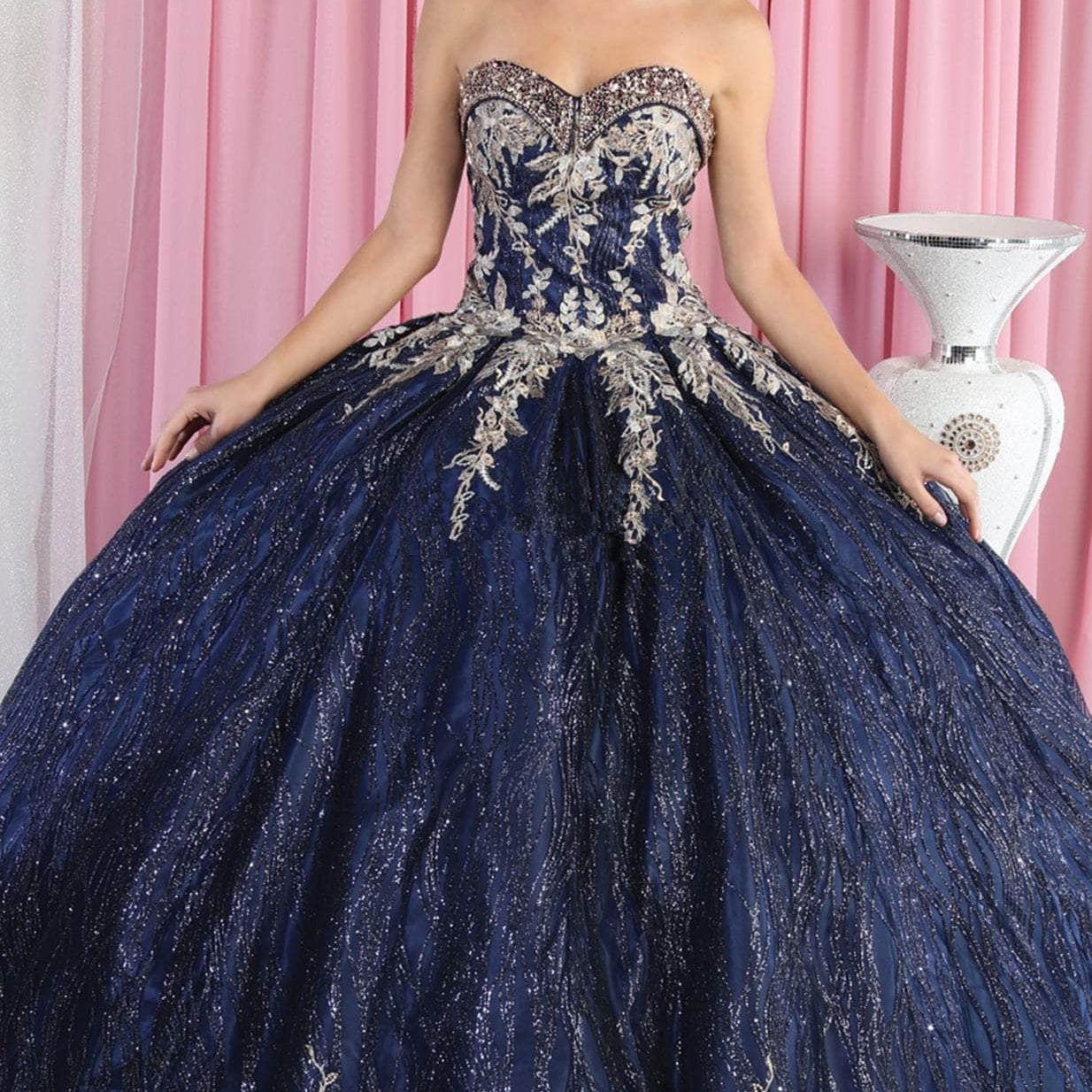 Vestido de Quinceañera Bordado LK179