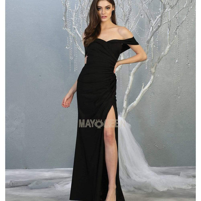 Vestido largo con hombros descubiertos y gran abertura MQ1825