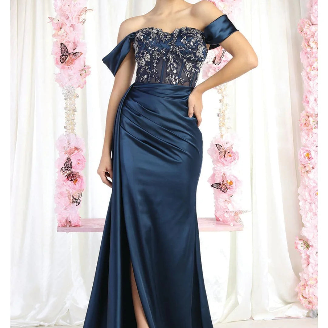 Vestido de satén con hendidura MQ1977