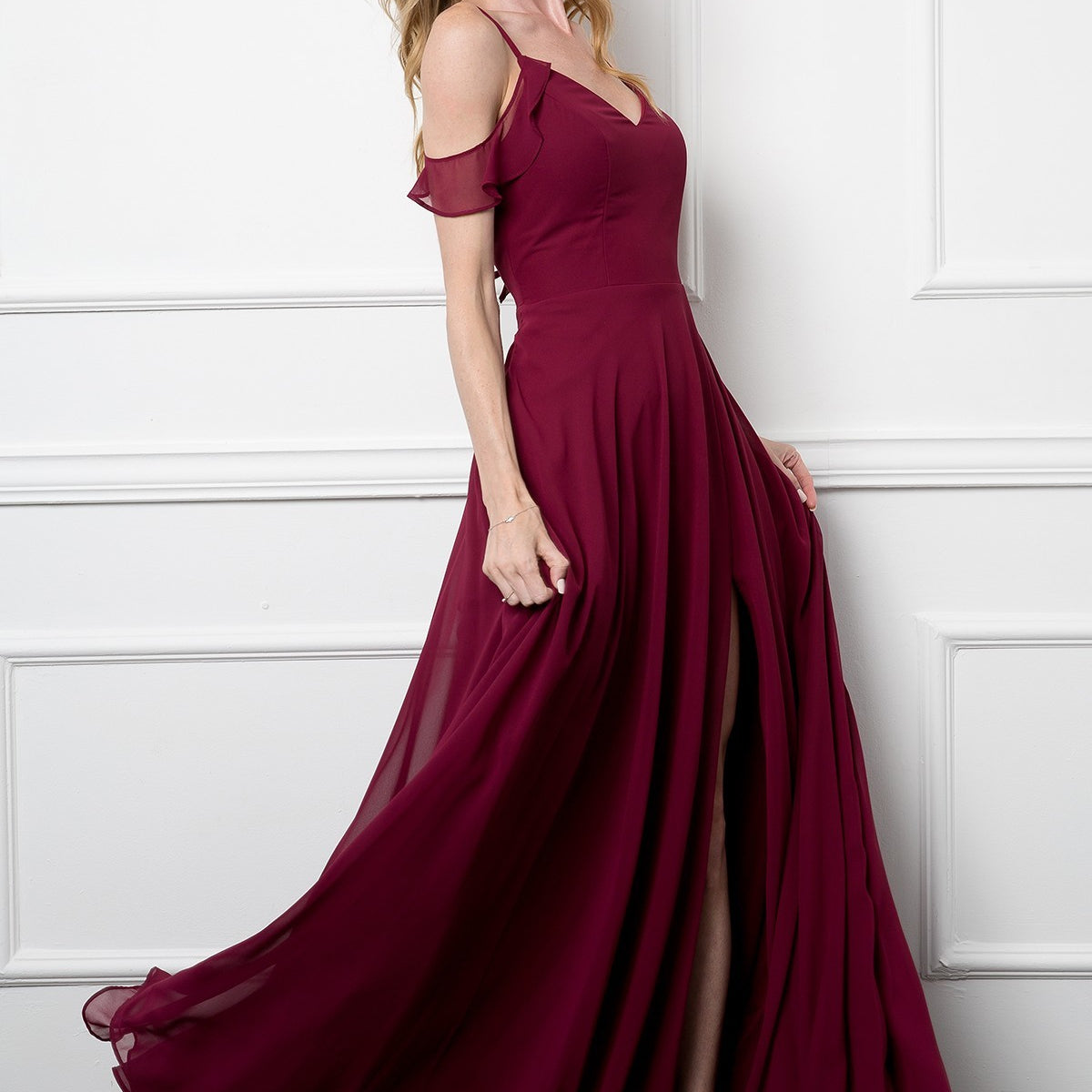 Vestido de gasa con manga volante, abertura frontal y bolsillos EVA 3447