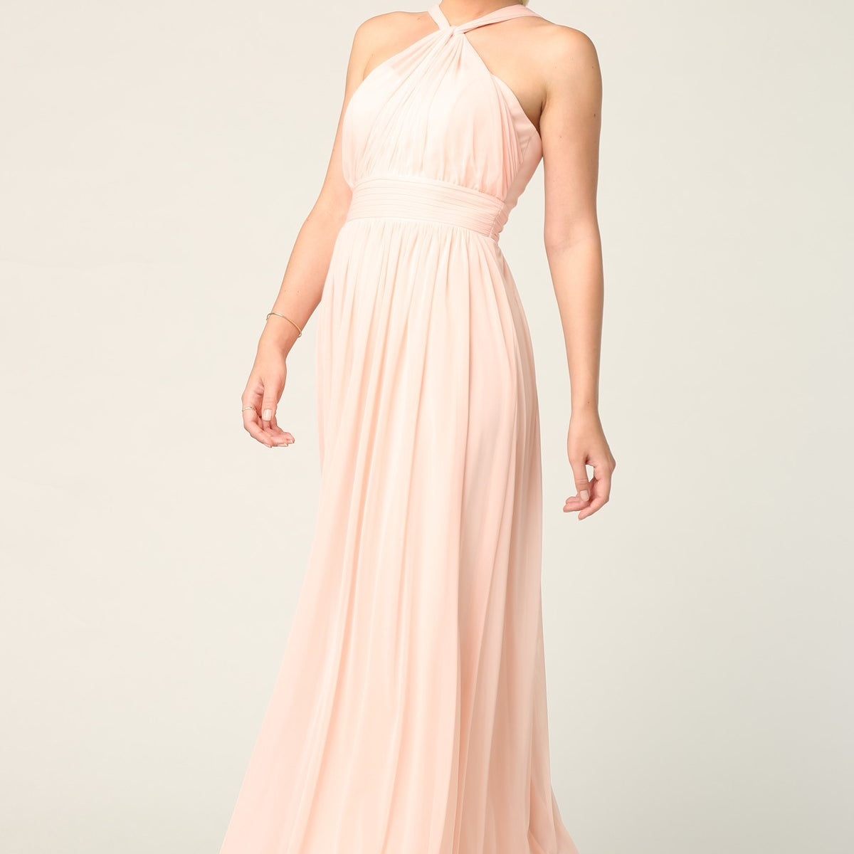 Vestido de gasa elástica con escote halter y cintura plisada EVA 3206