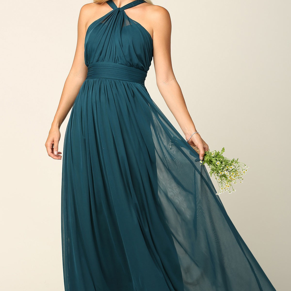 Vestido de gasa elástica con escote halter y cintura plisada EVA 3206