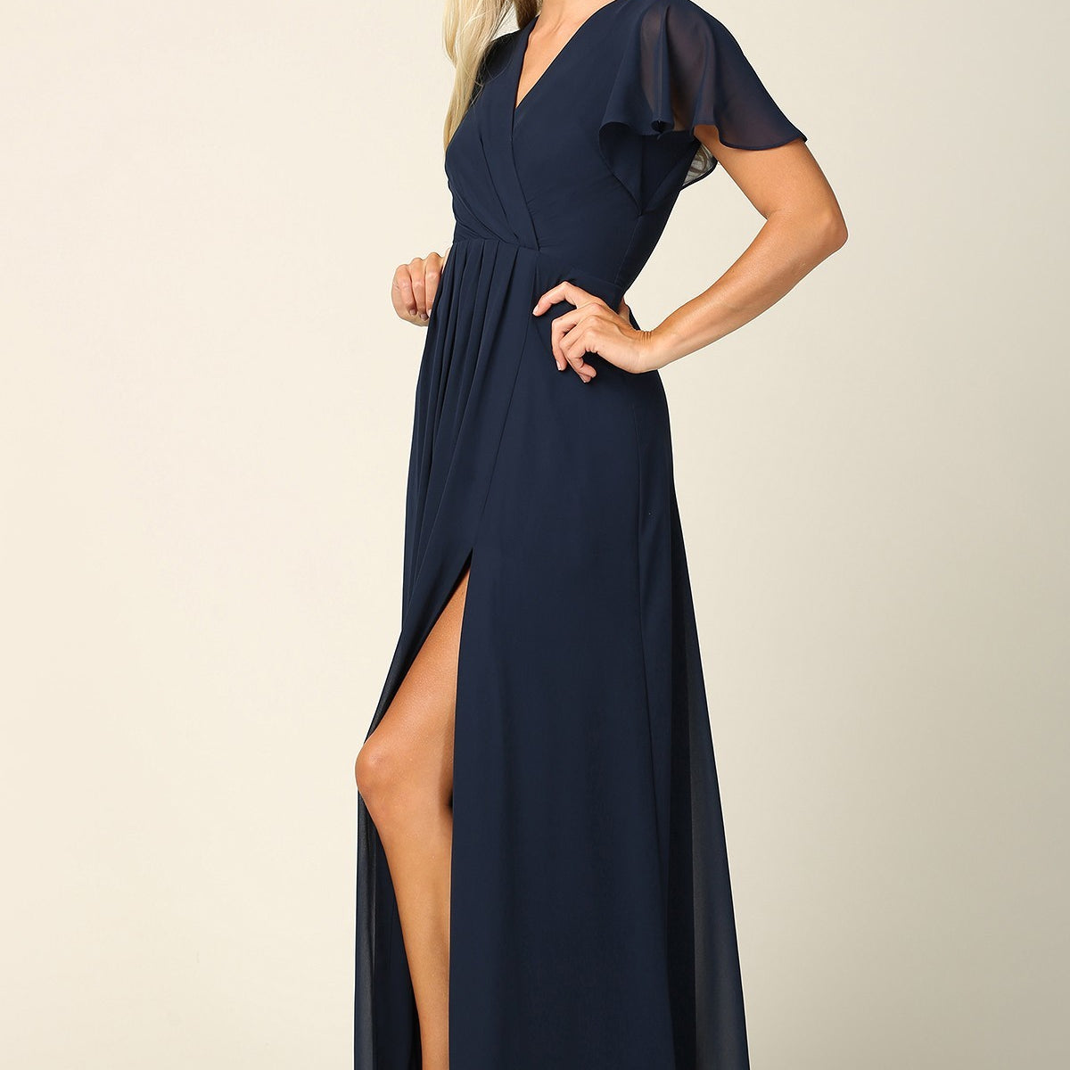 Vestido de gasa con cintura imperio, manga corta fluida y abertura frontal EVA 3413