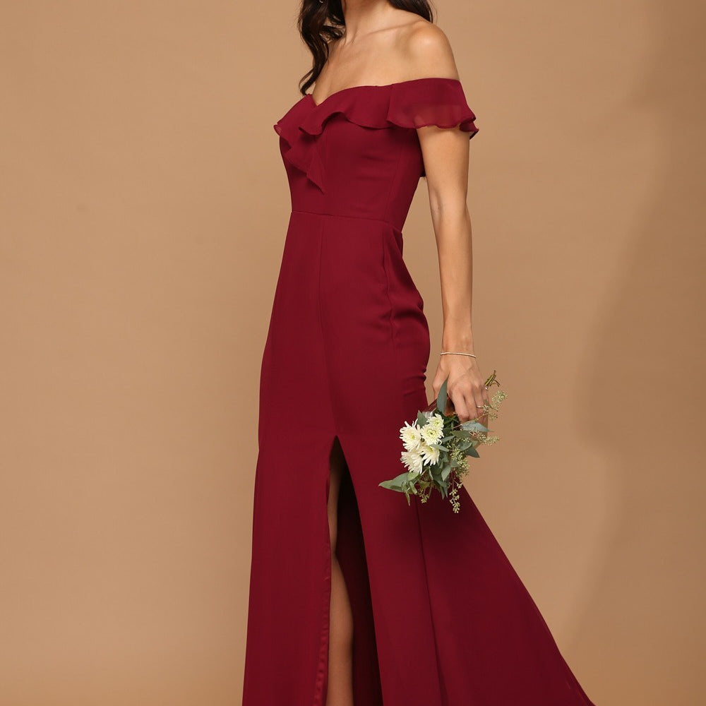 Vestido de gasa con volantes en los hombros y abertura frontal EVA 3438