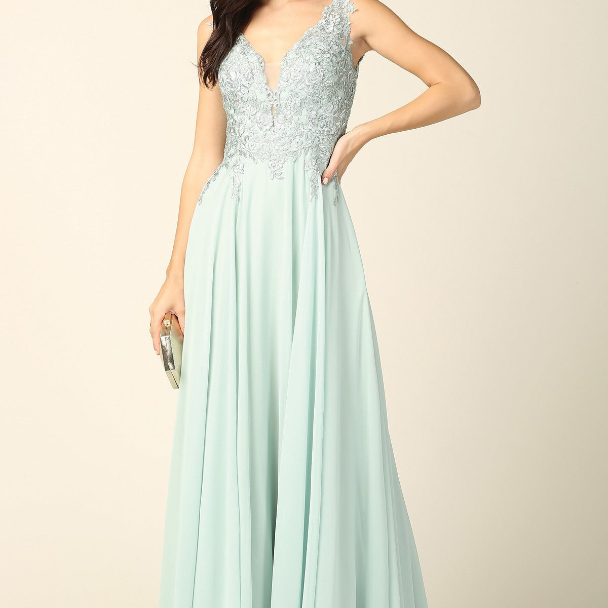 Vestido de gasa sin mangas con apliques monocromos en el corpiño EVA 5201