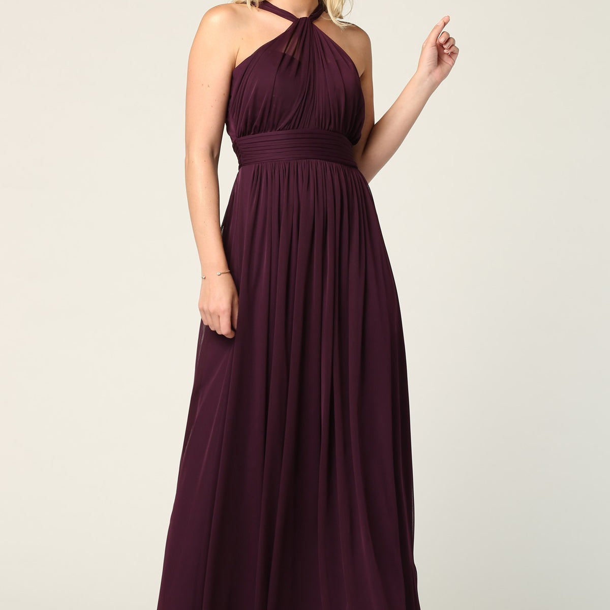 Vestido de gasa elástica con escote halter y cintura plisada EVA 3206