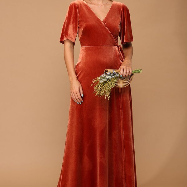 Vestido de terciopelo con mangas acampanadas y bolsillos EVA 3432