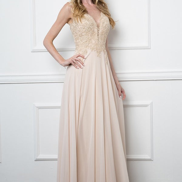 Vestido de gasa sin mangas con apliques monocromos en el corpiño EVA 5201