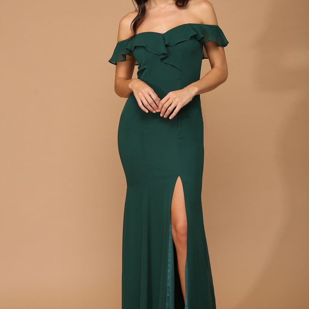 Vestido de gasa con volantes en los hombros y abertura frontal EVA 3438