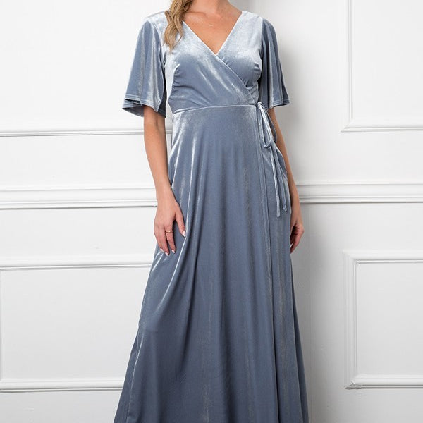 Vestido de terciopelo con mangas acampanadas y bolsillos EVA 3432