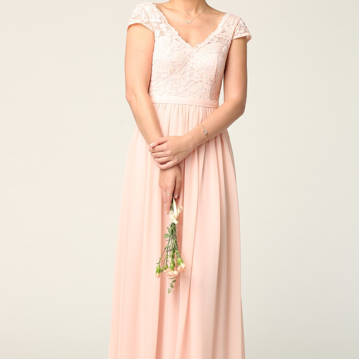 Vestido de encaje y gasa con mangas casquillo EVA 3161