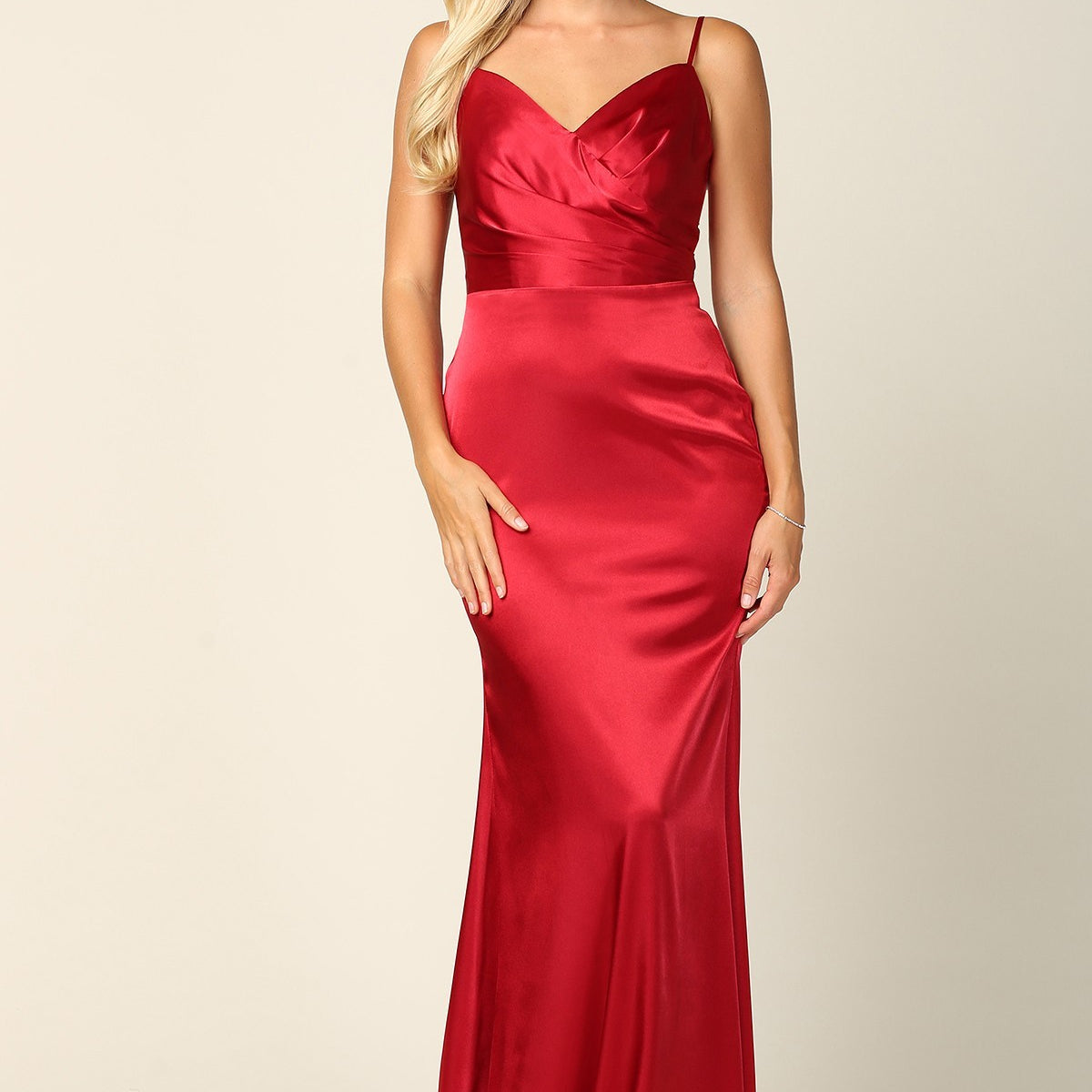 Vestido de gasa ajustado con tirantes finos y espalda encorsetada EVA 3409