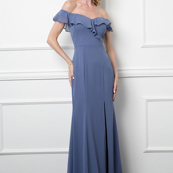 Vestido de gasa con volantes en los hombros y abertura frontal EVA 3438