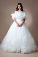 Vestido de baile con volantes de organza floral 3D de Amelia Couture SU079