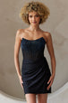 Vestido corto sin tirantes con pedrería de Amelia Couture 3021S