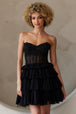 Vestido corto de tirantes con cuentas y volantes de Amelia Couture BZ9999S