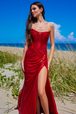 Vestido con abertura y sin tirantes de raso con apliques de Amelia Couture 9055