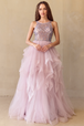 Vestido de corte A con capas sin mangas de Amelia Couture 5066