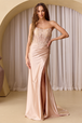 Vestido satinado sin tirantes con abertura y apliques de Amelia Couture 9056