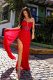 Vestido corsé ajustado con aberturas de Nox Anabel A1384