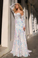 Vestido de sirena sin tirantes con mangas de plumas de Nox Anabel D1269