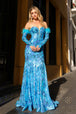Vestido de sirena sin tirantes con mangas de plumas de Nox Anabel D1269