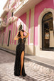Vestido ajustado de lentejuelas con hombros fríos de Nox Anabel Q1389