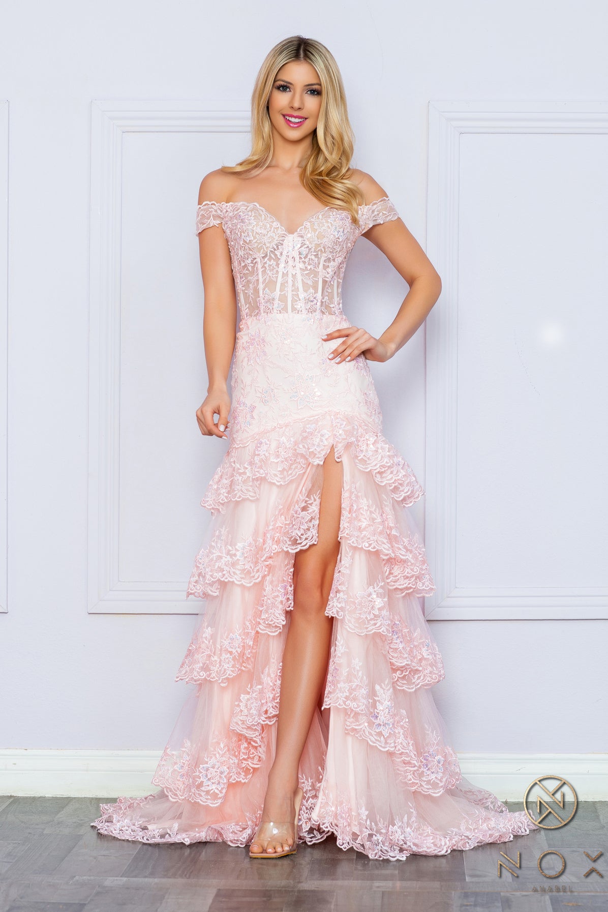 Nox Anabel R1301 - Trompeta con apliques