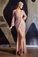 Vestido entallado de lentejuelas con manga larga y abertura de Ladivine B8422