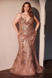 Vestido de talla grande con pedrería y escote en V de Ladivine CC0389C