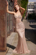 Vestido ajustado sin tirantes con lentejuelas de Ladivine CC398