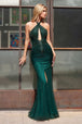 Vestido largo con cuello halter y pedrería de Ladivine CC427