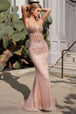 Vestido ajustado sin tirantes con pedrería de Ladivine CC8885