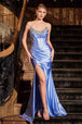 Vestido satinado sin tirantes con pedrería y abertura de Ladivine CDS529