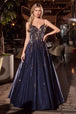 Vestido evasé sin mangas con pedrería y estrellas, de Ladivine CM379