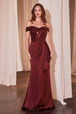 Vestido entallado de satén con pedrería y hombros descubiertos, de Ladivine CR877