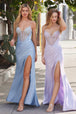 Vestido con brillo, corsé y pedrería con abertura de Ladivine J4304