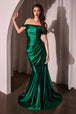Vestido entallado de satén con abertura y hombros descubiertos, de Ladivine J877