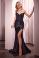 Vestido de satén con apliques, palabra de honor y abertura de Ladivine KV1112