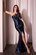 Vestido de satén entallado, palabra de honor y abertura de Ladivine KV1118