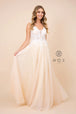 Vestido largo evasé con cuerpo con apliques de encaje de Nox Anabel G048