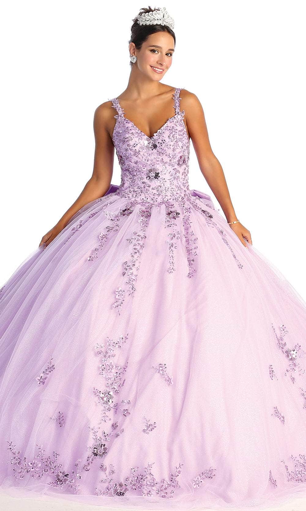 Vestido de quinceañera con escote en V bordado LK174